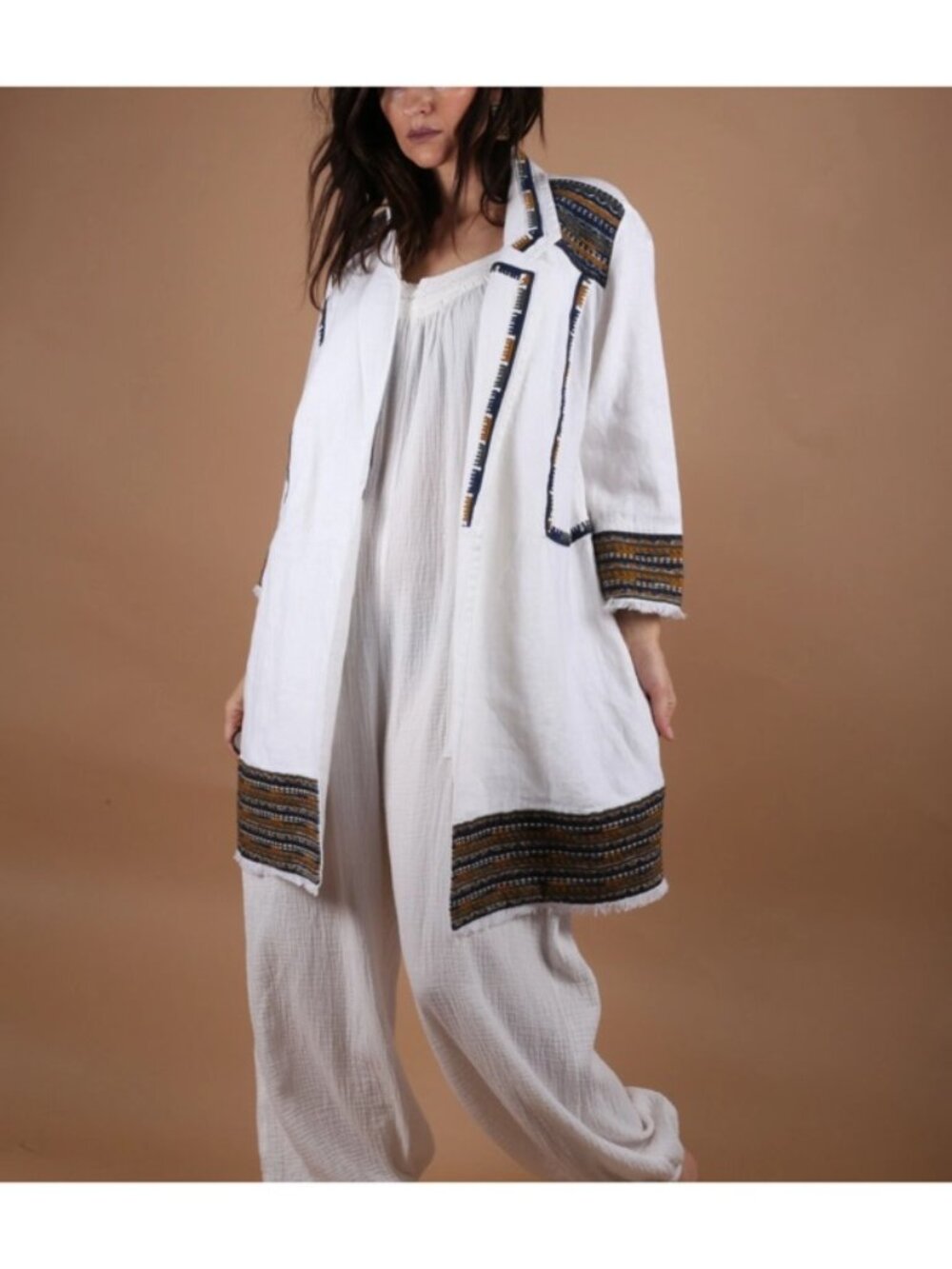 Chicos Embroidered White 100% Linen Blazer Jacket S Boho Lagenlook Artsy Resort